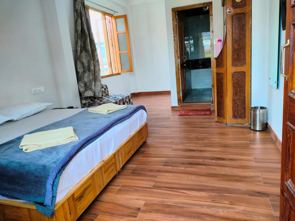 Mathan View Homestay - 3Min Drive To Kullu-Manali Airport Shamshi Eksteriør billede